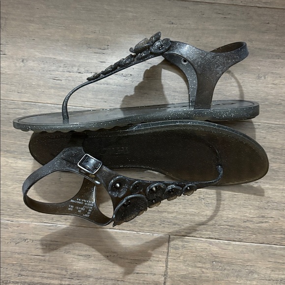 Coach Trmulti Jelly Sandal - Picture 4 of 8